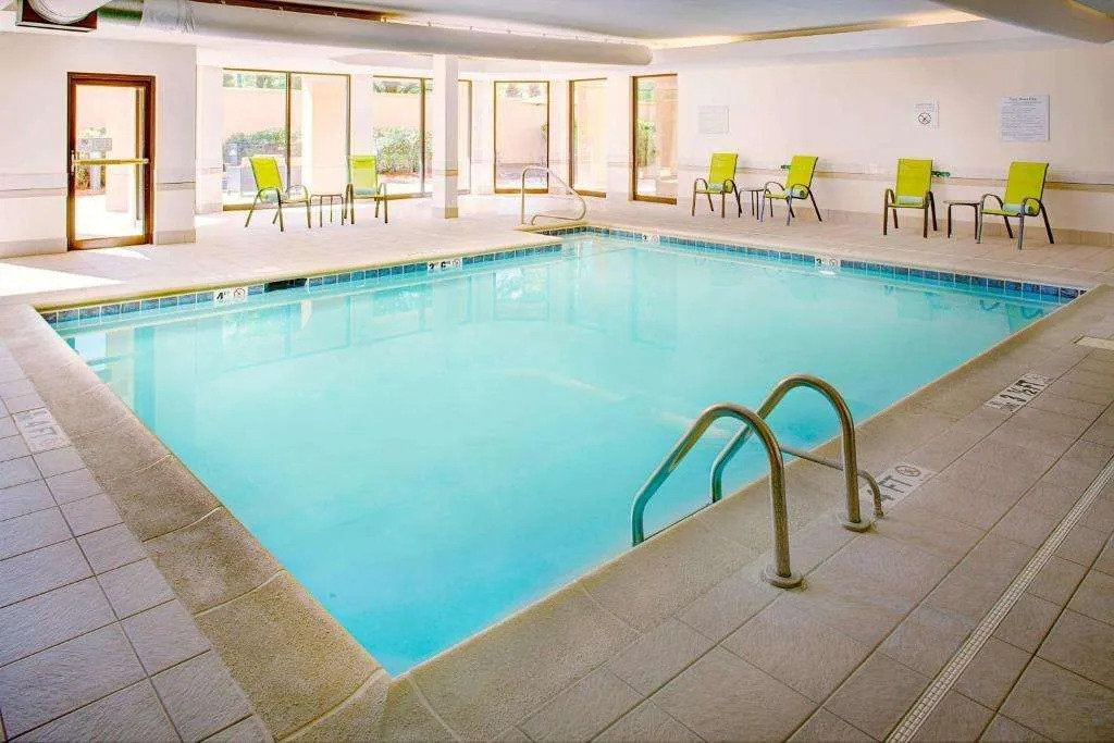 Courtyard Birmingham Colonnade/Grandview