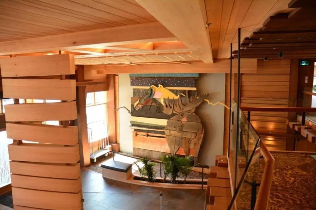 Moose Hotel and Suites