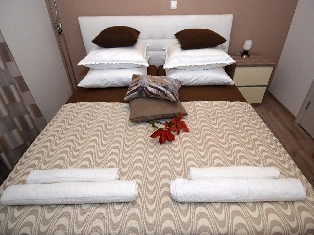 Apartments Lazeta