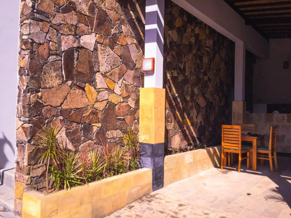 Lazy Inn Kuta Lombok