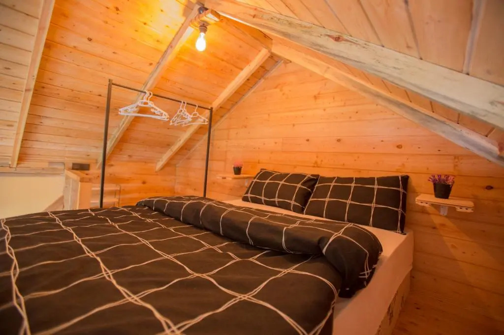 The Hill Glamping
