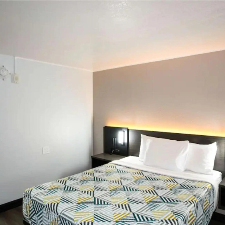 Motel 6-Sacramento, CA - Central