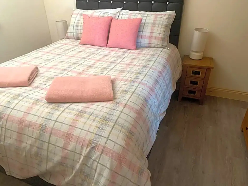 Woodburn Lodges