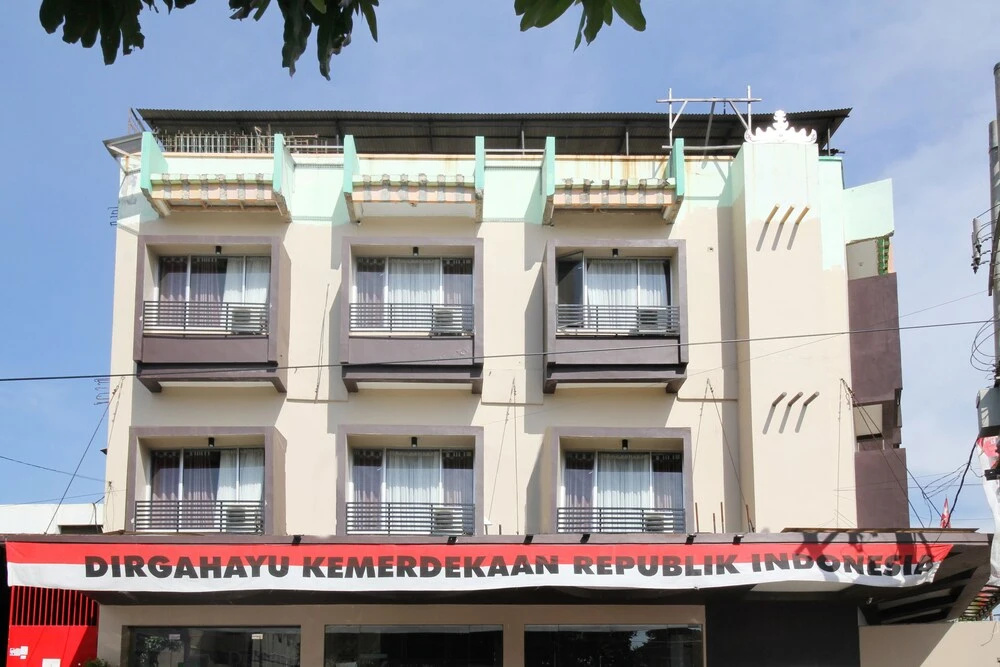 Airy Tugu Adipura Jendral Suprapto 19 Bandar Lampung