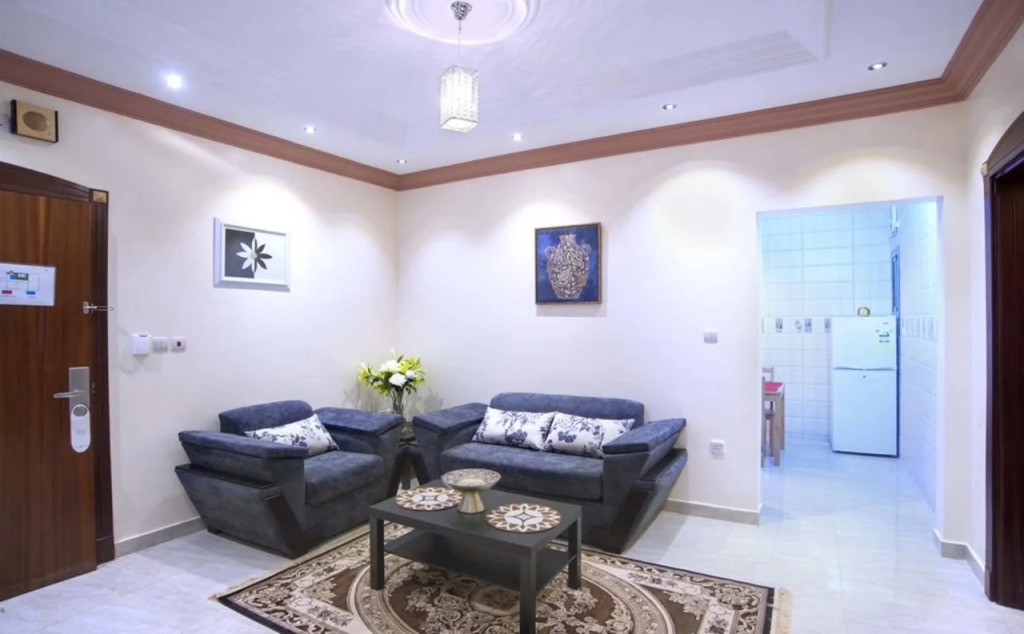Al Ezzah Palace Hotel Suites