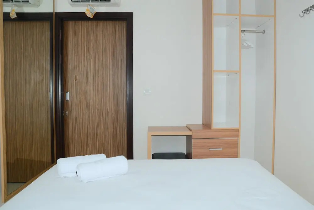 Artistic Room Lavenue Apartment