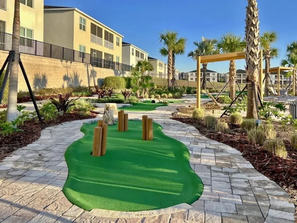 Stunning 4 Bed Townhome With Splash Pool-1160ks 4 Bedroom Townhouse