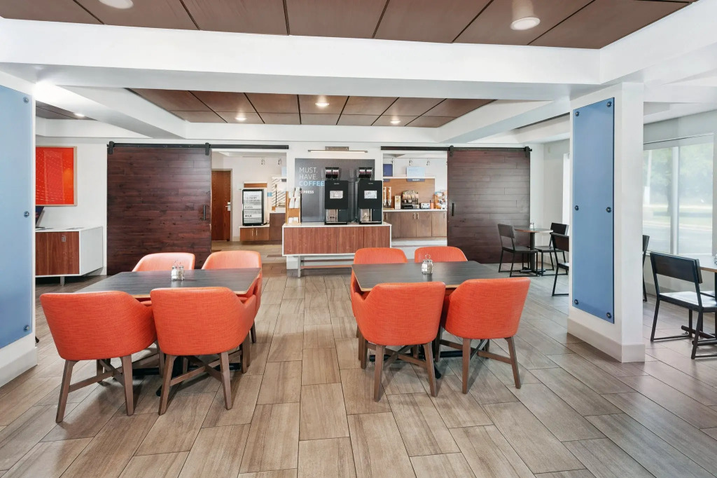 Holiday Inn Express Hotel & Suites Urbana-Champaign-U of I Area by IHG