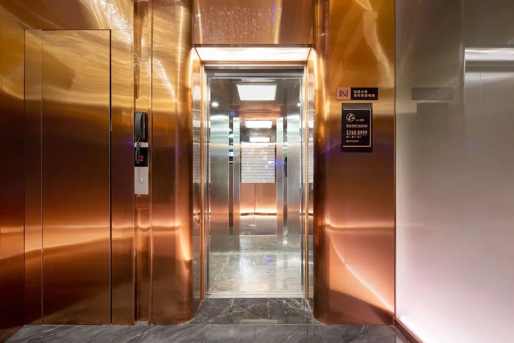 Echarm PLUS International Hotel Zhujiang New Town Wuyangcun Metro Station - Free Deliver Service to Canton Fair Complex During Canton Fair Period