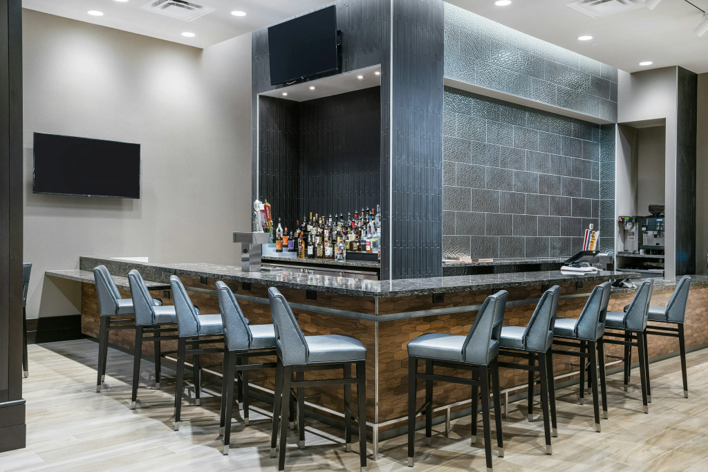 Embassy Suites By Hilton College Station