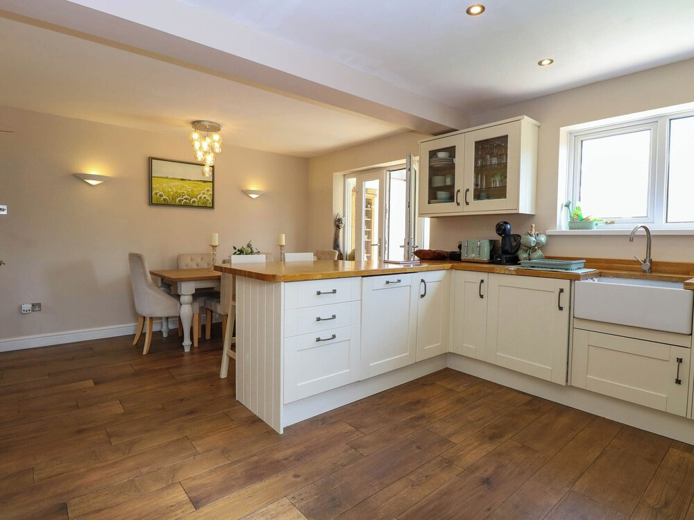 6 Barleycroft