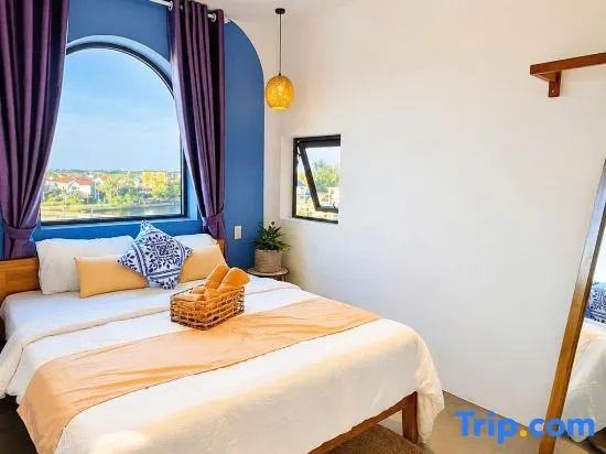 La Riva Riverside Hue Hotel & Rooftop
