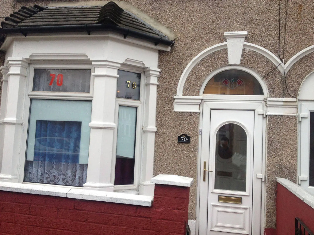 70 Hockley Avenue