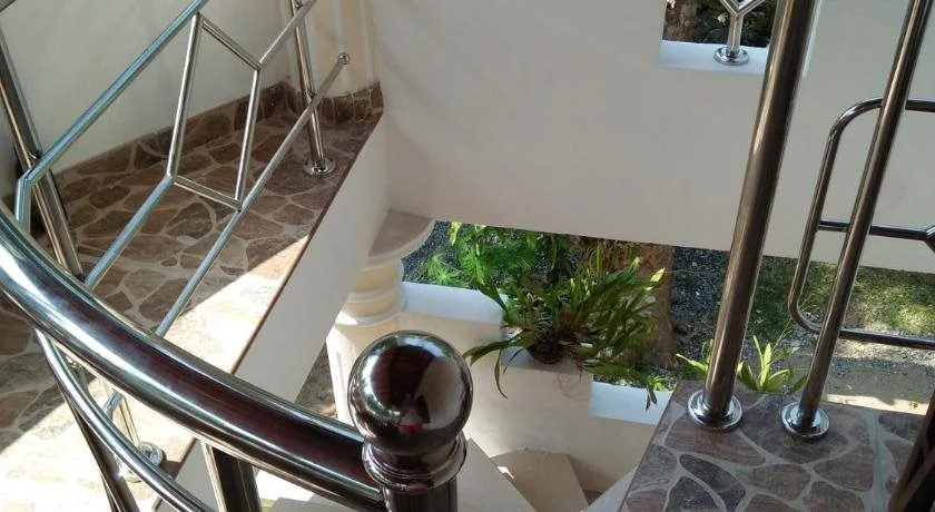 White Elephant Villa & Restaurant