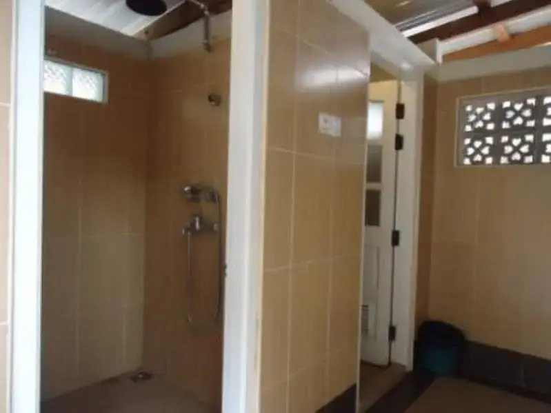 Mr. Charles Guest House - Hostel