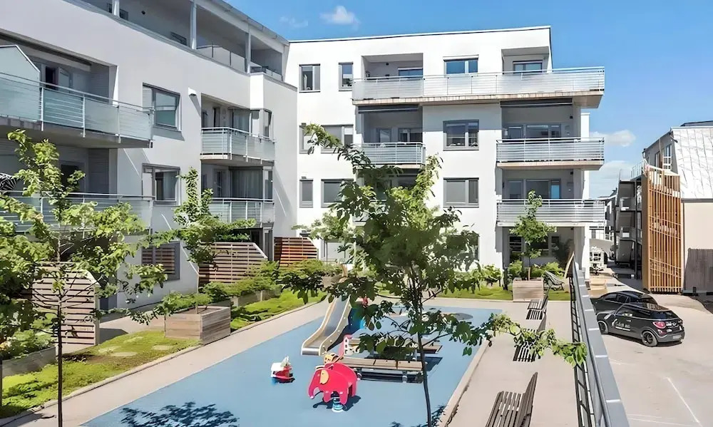 "moderne Fully Furnished and Equipped City Apartment W/balcony/garden/parking"