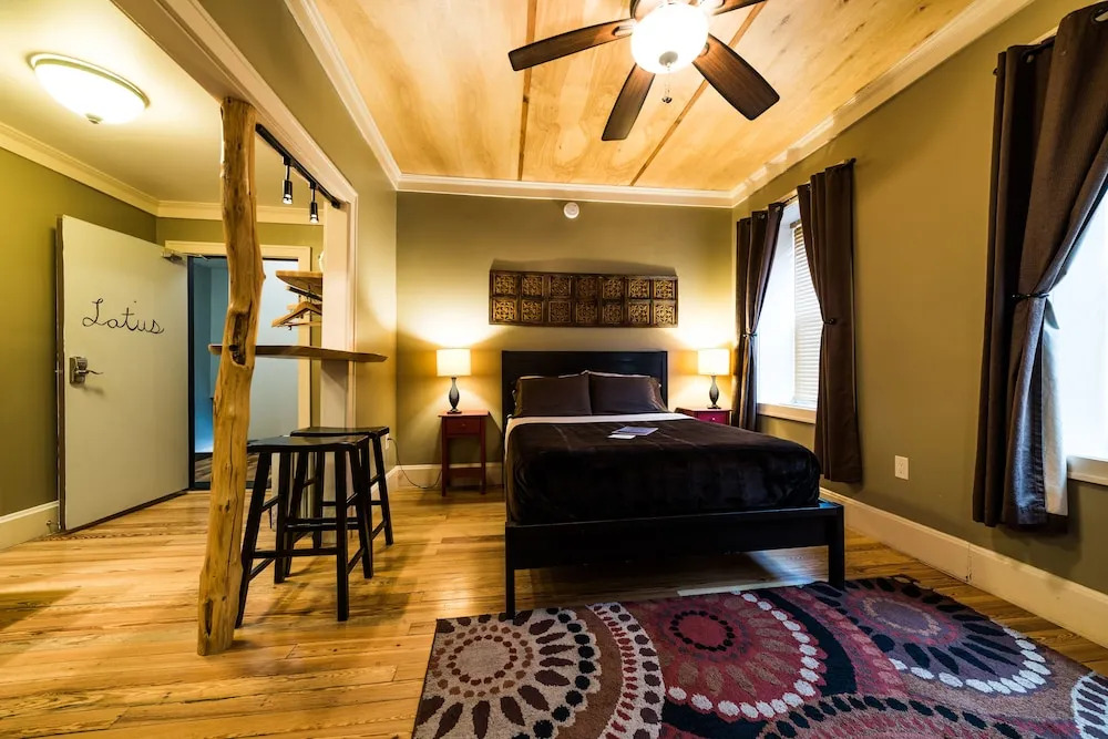 The Walnut Street Inn