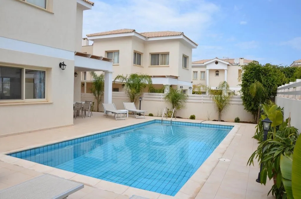 Anthorina Villa 6