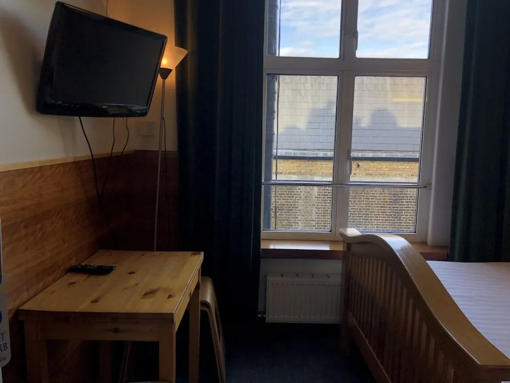 Victorian Loft Living Hotel 22