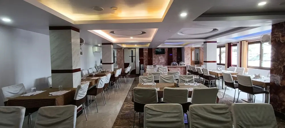 Hotel Vedant