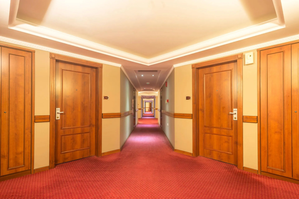 Royal Hotel