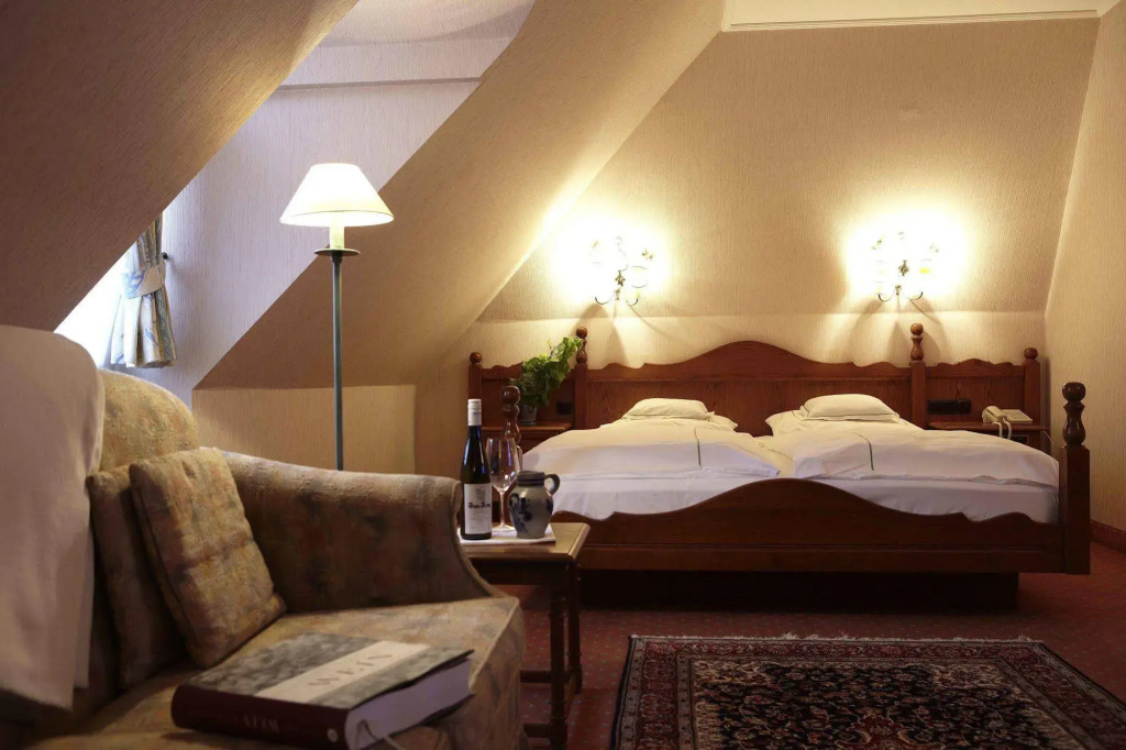 Hotel und Weinhaus Zum Krug