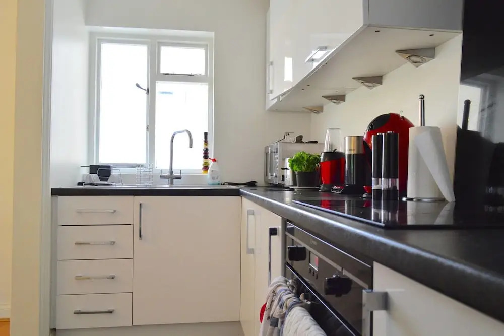 Spacious 1 Bedroom Flat Minutes From Oval