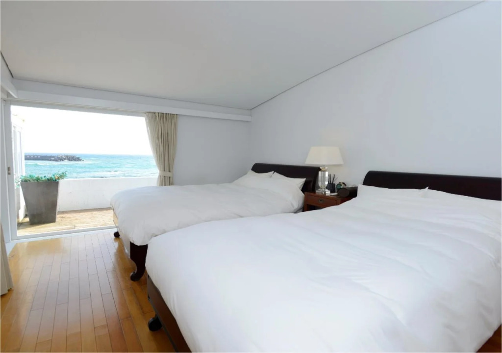 HAYAMA Funny house