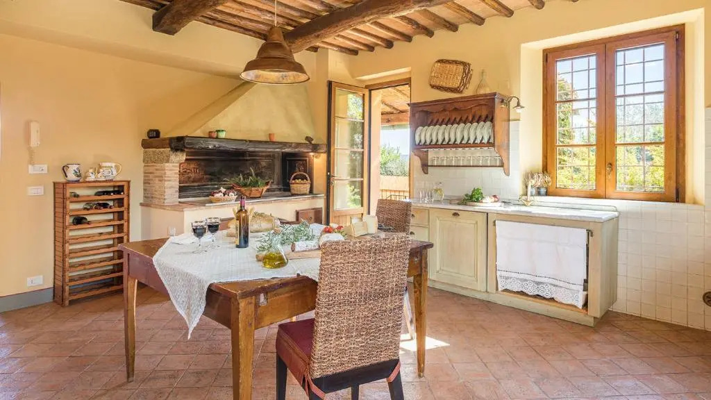 VILLA IL FORAMASSO 10&2, Emma Villas