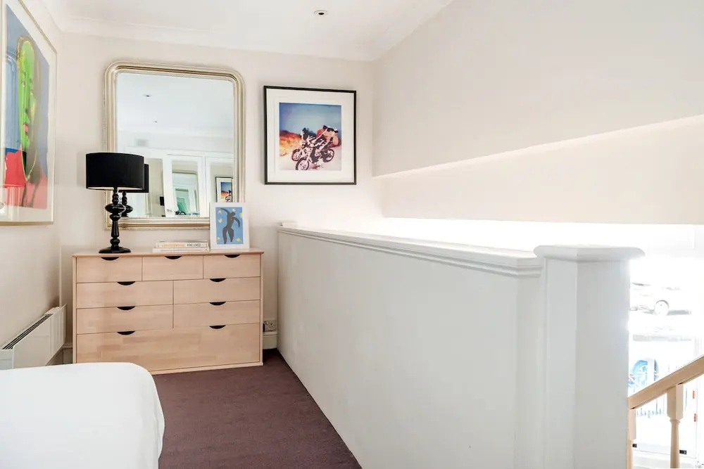 Chic Chelsea Home near South Kensington by UnderTheDoormat