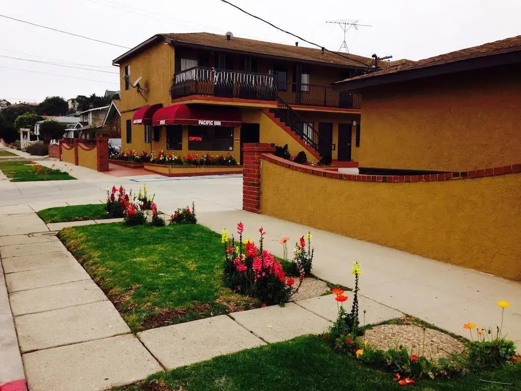 Pacific Inn and Suites