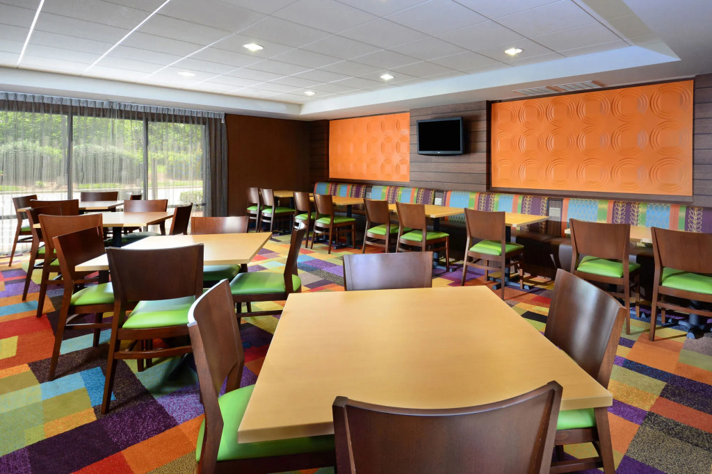 Fairfield Inn and Suites by Marriott Winston Salem/Hanes