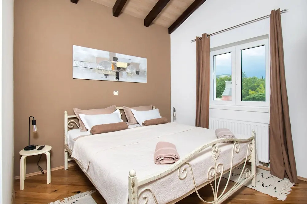 Villa Whitestone