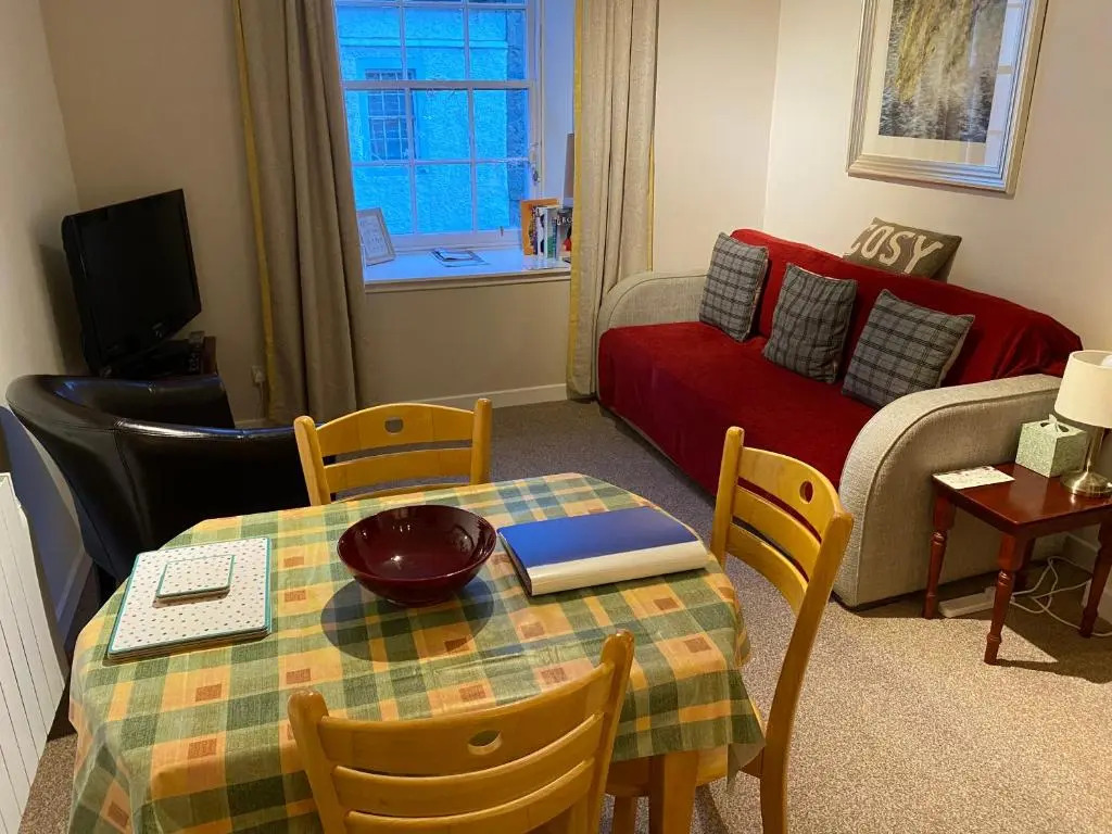 Cosy Central Apartment in Historic Dunkeld