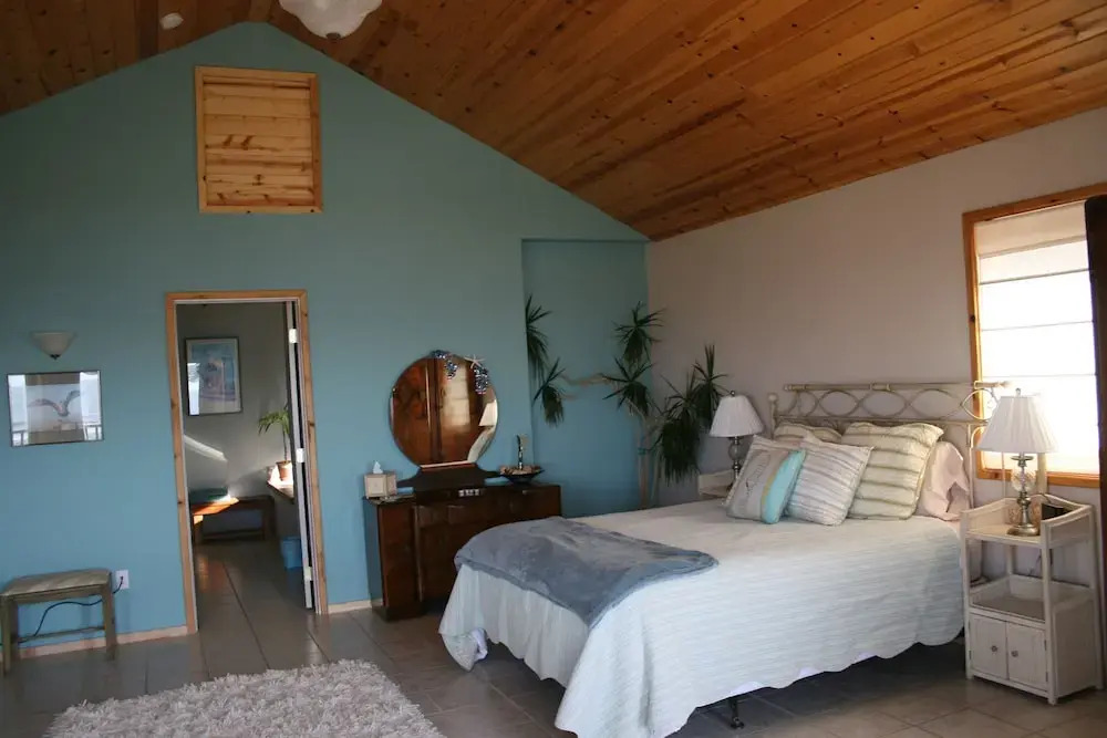 Stone Crest Cellars B & B