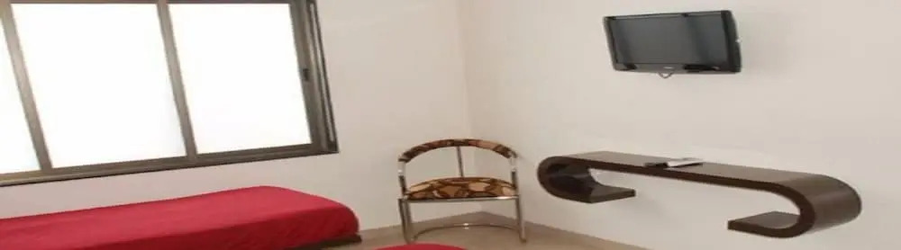 Room Maangta 100 - Andheri East