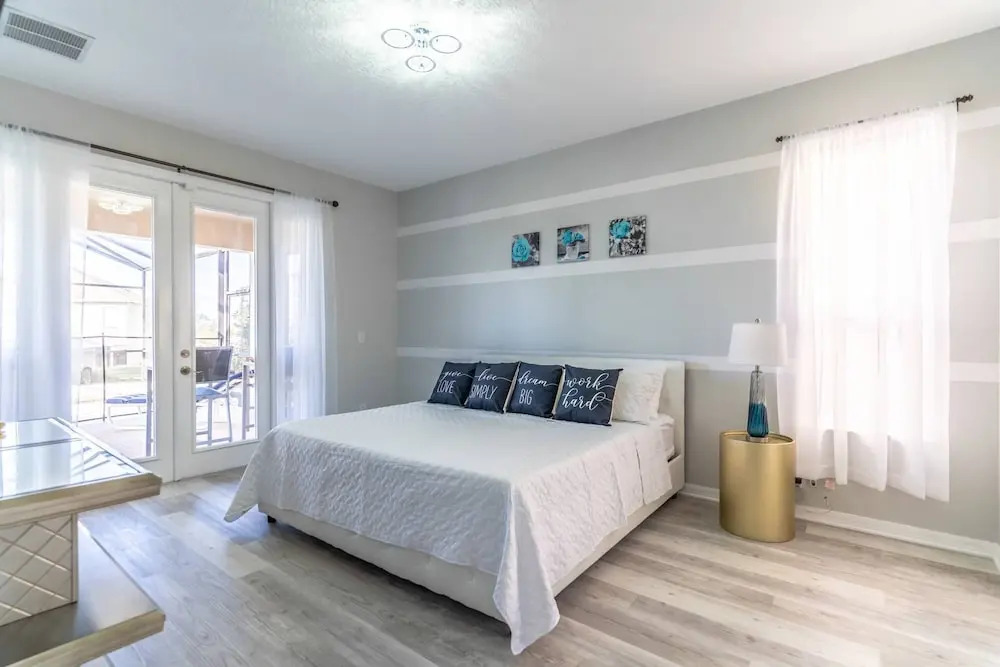 8523 Emerald Island
