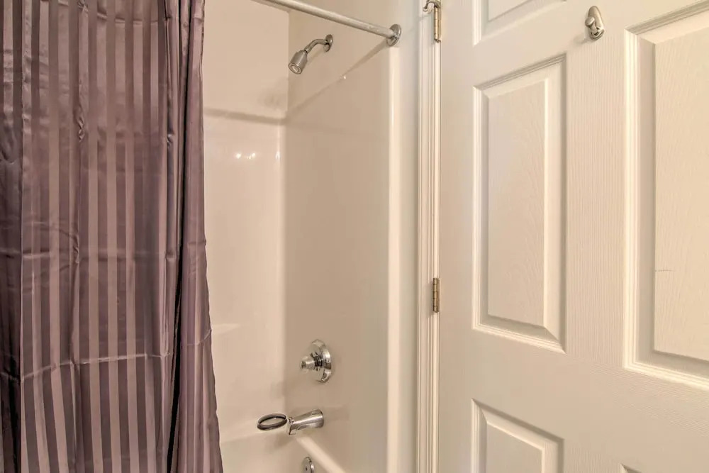 Porch & Community Perks: Walkable Lewes Condo