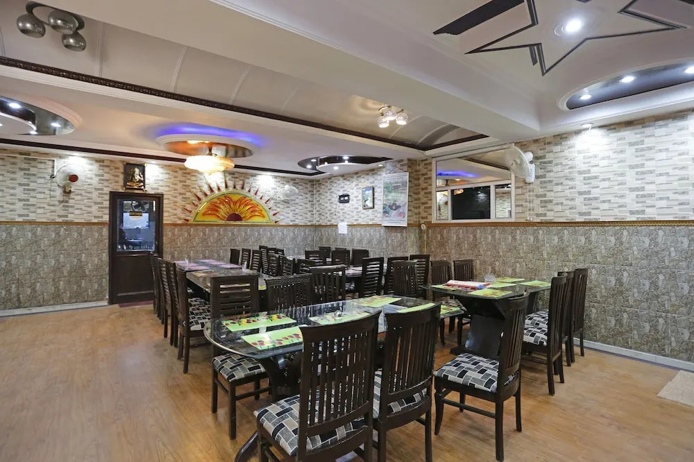 HOTEL OM SHIVAAY INN