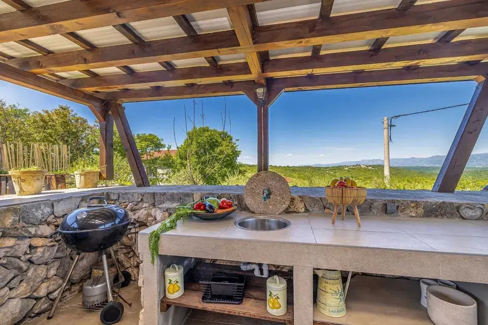 Villa BELLA VISTA with sea view
