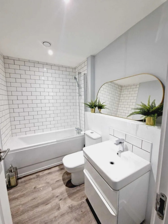 Luxury vip 2bed Apartment With Balcony