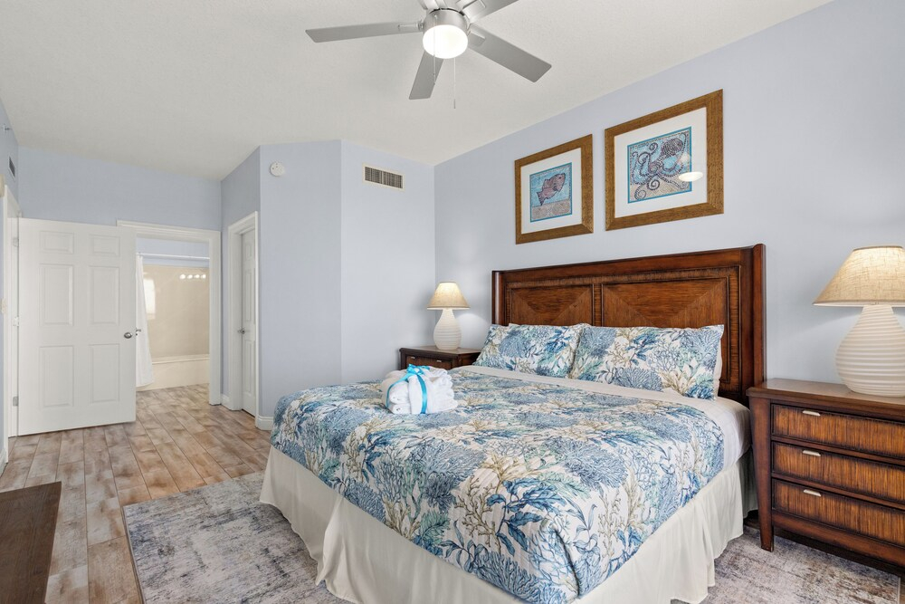 Its Sea-esta Time! Sleep, Sun, & Sea on the 9th Floor! Sleeps 6! Beachfront!