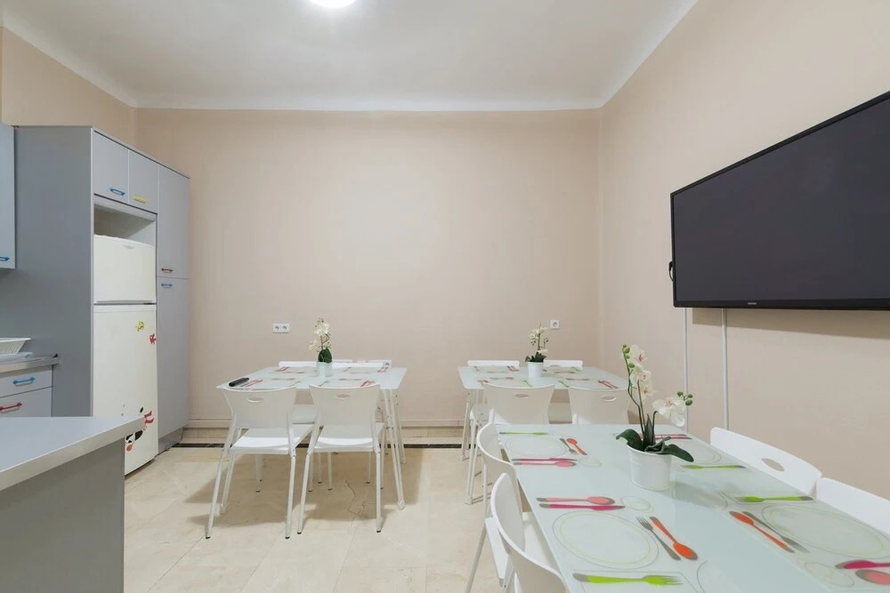Rooms Arguelles 58