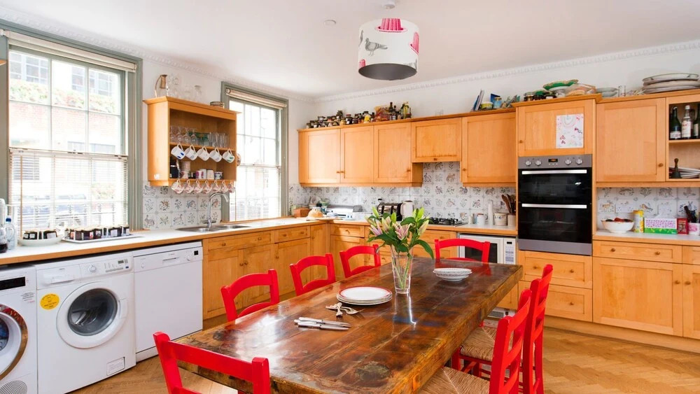 Comfortable 7BR Family Home near Buckingham Palace
