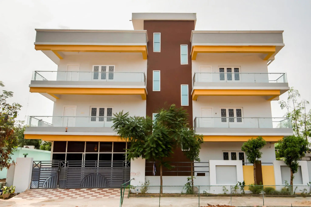 OYO Flagship 66623 Corniche Hotel Vizag