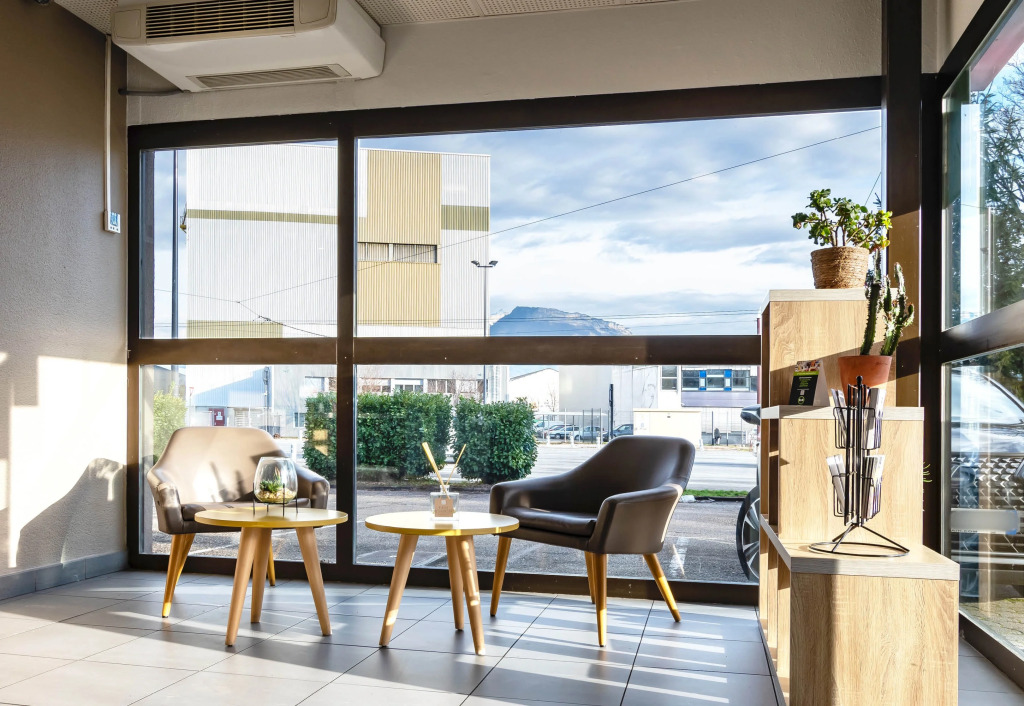 B&B HOTEL Grenoble Centre Verlaine