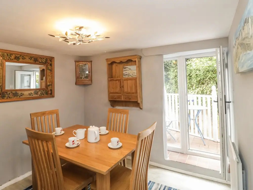 1 Belle Vue Cottage