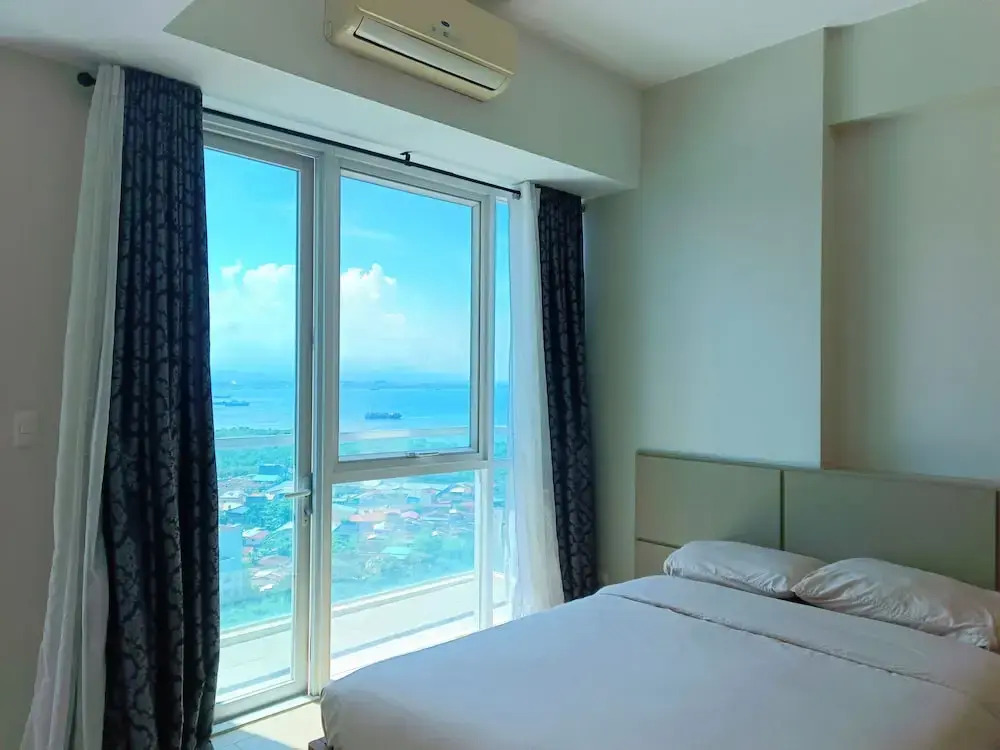 Mactan Newtown 2 Bedrooms with Balcony