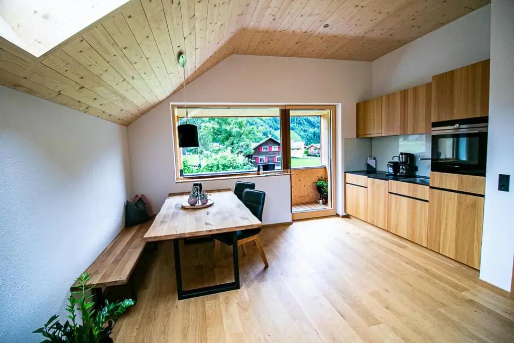 hus56