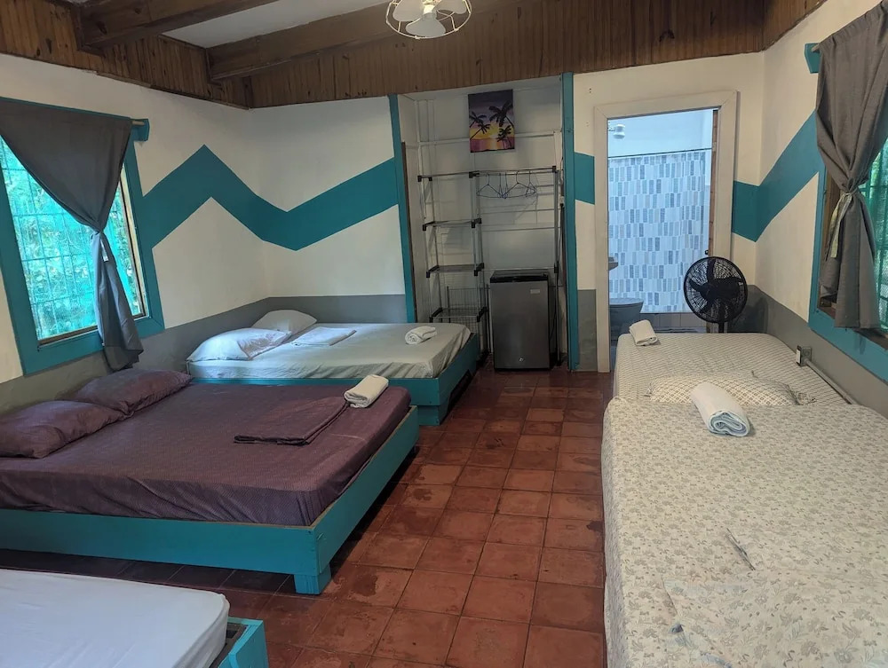 Tasty Dayz Hostel